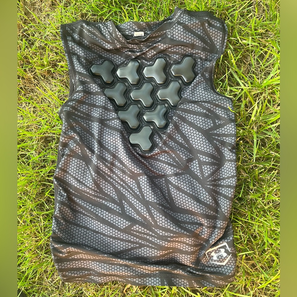 Baseball Chest Protector Under Armour Black Sleeveless Compression Shirt Boys S